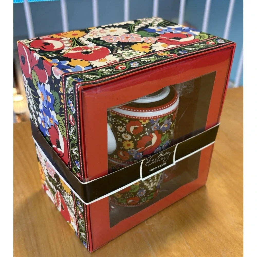 Vera Bradley top noble item
